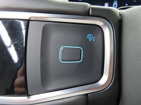 Used 2025 Ford Expedition Active AWD/4WD image 46