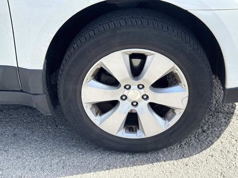 Used 2012 Subaru Outback 2.5i Premium w/ All-Weather Pkg image 10