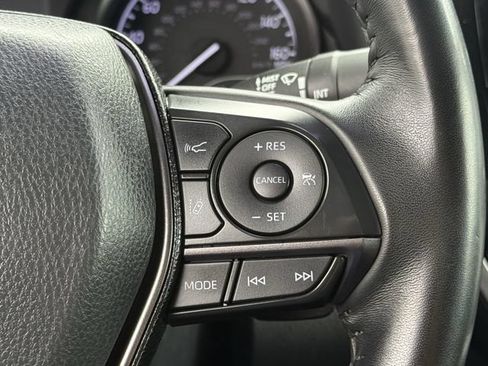 Used 2023 Toyota Camry SE w/ Convenience Package FWD image 12