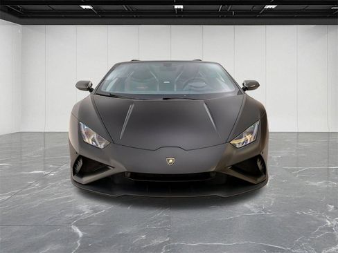 Used 2020 Lamborghini Huracan EVO image 4