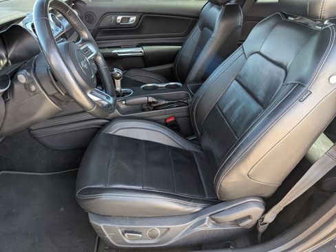 Used 2019 Ford Mustang GT Premium w/ GT Performance Package RWD image 15