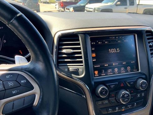 Used 2016 Jeep Grand Cherokee Limited AWD/4WD image 6