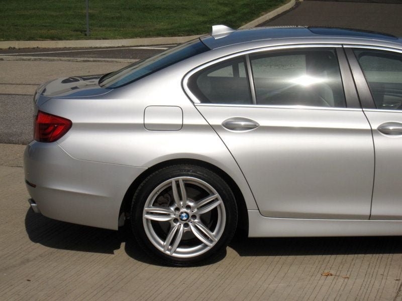 Used 2013 BMW 550i Sedan RWD image 8