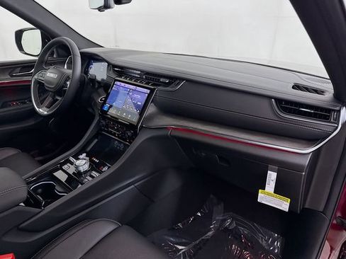 New 2025 Jeep Grand Cherokee L Overland image 31