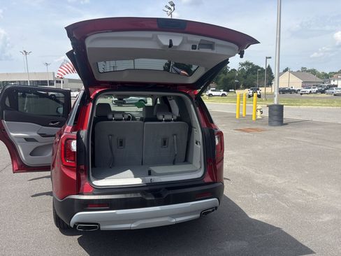 Certified 2021 GMC Acadia SLT FWD image 10