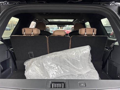 New 2026 Lincoln Navigator Black Label AWD/4WD image 9