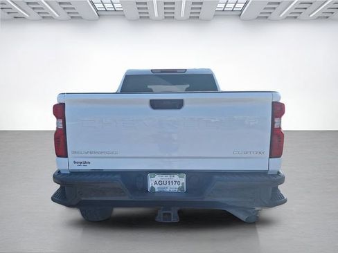 Used 2025 Chevrolet Silverado 2500 Custom w/ Custom Value Package AWD/4WD image 5