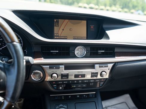 Used 2013 Lexus ES 350 FWD image 27