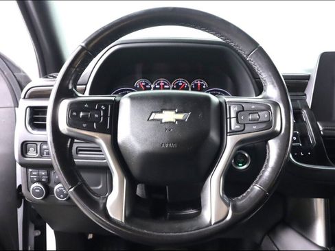 Used 2022 Chevrolet Suburban LS image 14