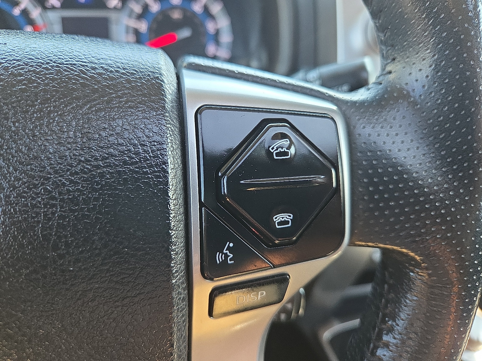 Used 2016 Toyota 4Runner Limited AWD/4WD image 18