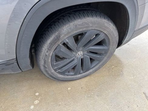 Used 2021 Volkswagen Atlas SE image 6