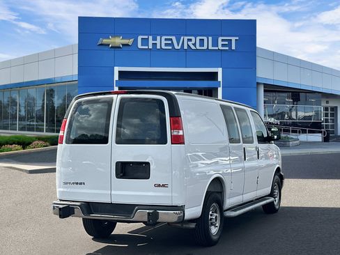 Certified 2025 GMC Savana 2500 w/ Driver Convenience Package RWD image 4