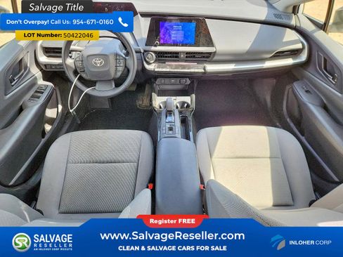 Used 2023 Toyota Prius LE image 11