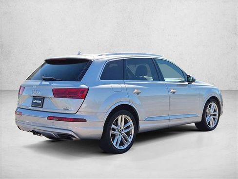 Used 2017 Audi Q7 3.0T Prestige AWD/4WD image 5