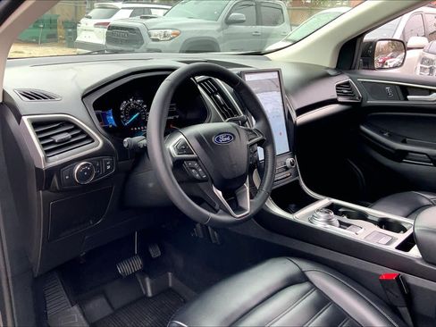 Used 2022 Ford Edge SEL w/ Convenience Package image 16
