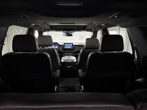 Used 2023 Chevrolet Suburban RST w/ Luxury Package AWD/4WD image 44