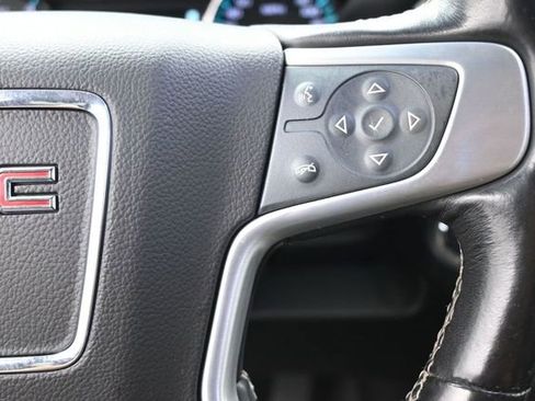 Used 2019 GMC Yukon XL SLT w/ Open Road Package AWD/4WD image 2