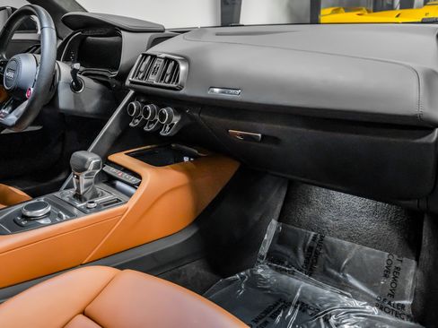 Used 2023 Audi R8 V10 performance image 13