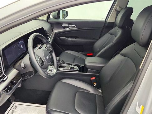 Used 2025 Kia Sportage SX FWD image 11