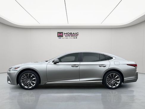 Used 2018 Lexus LS 500 AWD w/ Luxury Package image 4