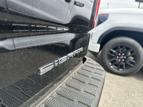 Used 2021 GMC Sierra 1500 Denali w/ Driver Alert Package II AWD/4WD image 11