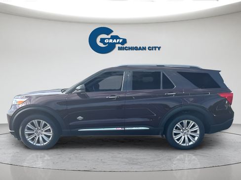 Used 2023 Ford Explorer King Ranch AWD/4WD image 2