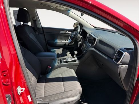 Used 2021 Kia Sportage LX AWD/4WD image 15