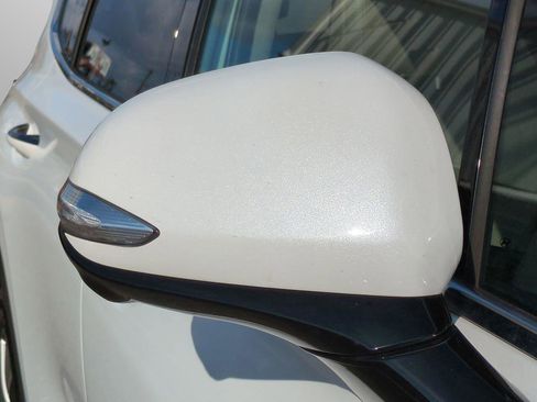 Used 2020 Hyundai Santa Fe Limited w/ Cargo Package image 12