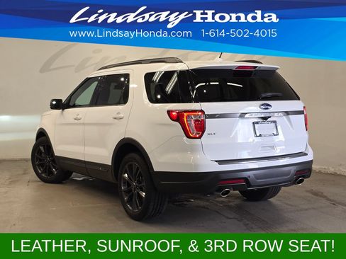 Used 2018 Ford Explorer XLT w/ Equipment Group 202A FWD image 4