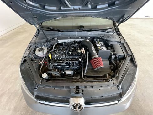 Used 2016 Volkswagen Golf R 4-Door image 24