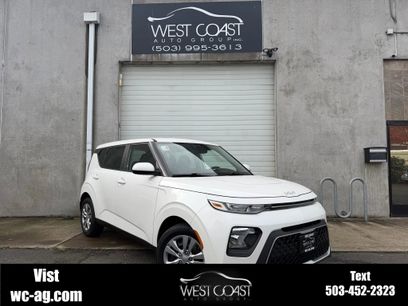 Used 2022 Kia Soul LX