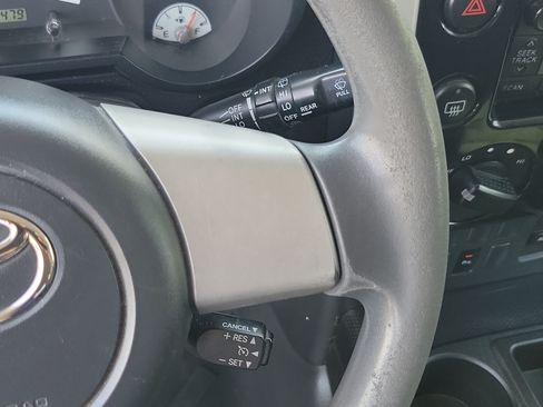 Used 2008 Toyota FJ Cruiser 2WD image 17
