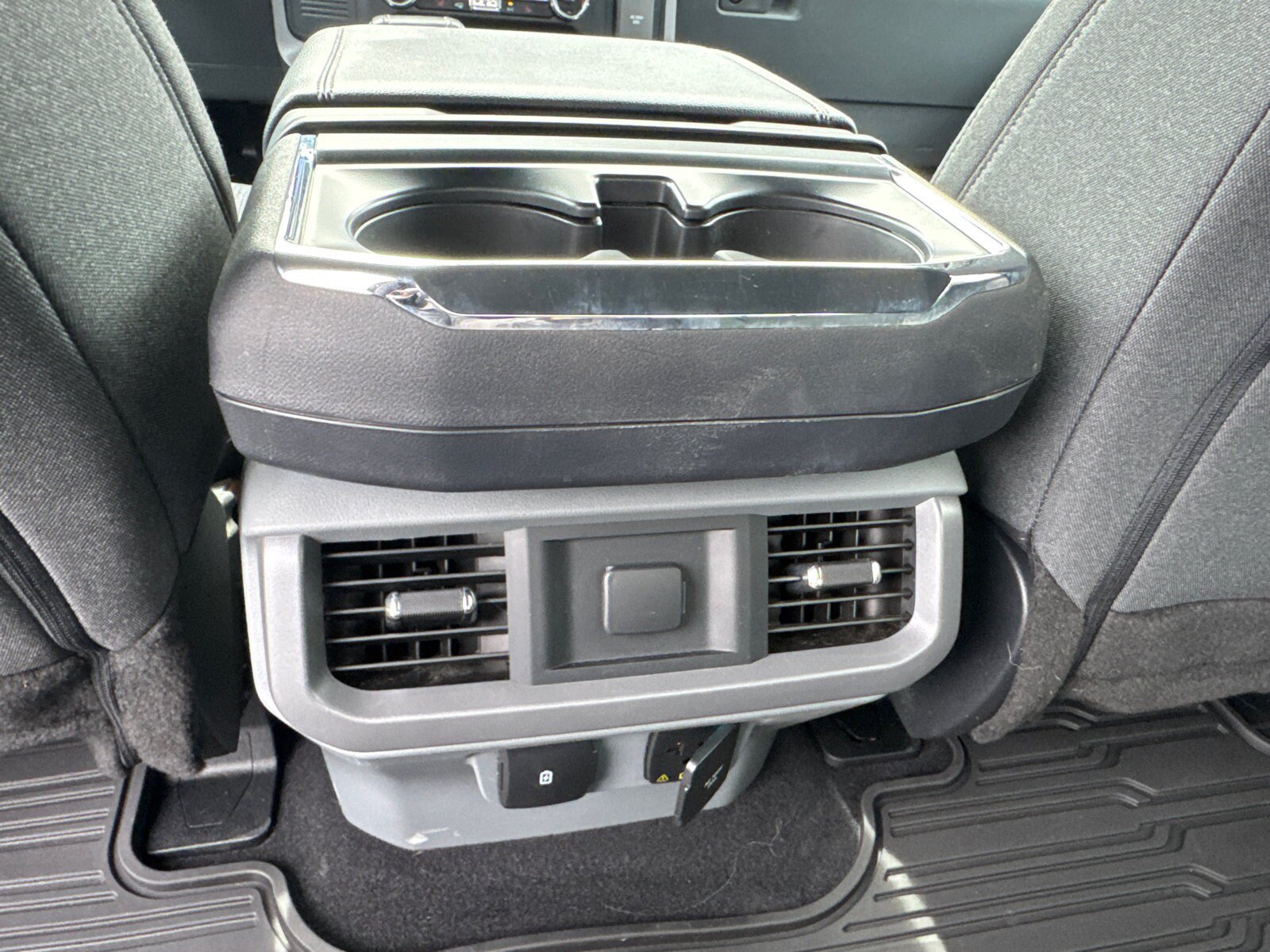 Used 2023 Ford F150 Lightning XLT AWD/4WD image 24