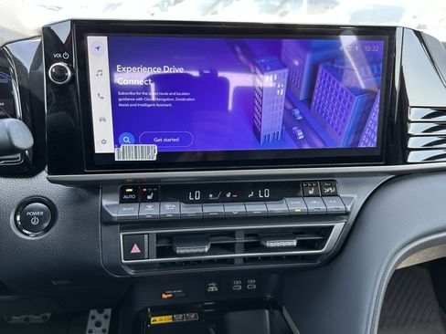 Used 2025 Toyota Camry XSE image 30