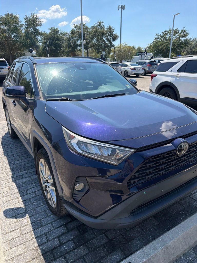 Used 2019 Toyota RAV4 XLE Premium FWD image 1