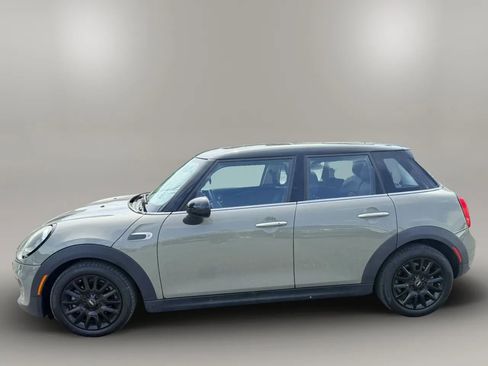 Used 2019 MINI Cooper 4-Door Hardtop FWD image 4