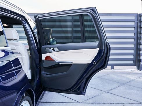 Used 2024 BMW ALPINA XB7 image 26