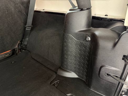 Used 2015 Jeep Wrangler Unlimited Sport w/ Quick Order Package 24S AWD/4WD image 84