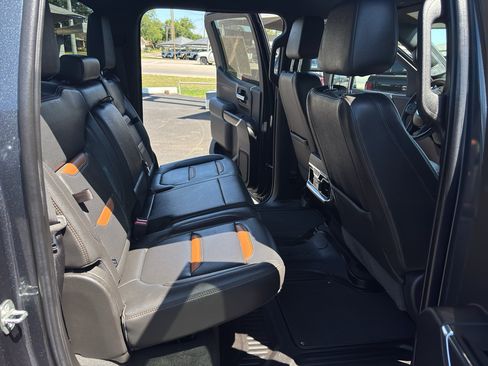 Used 2021 GMC Sierra 1500 AT4 AWD/4WD image 19