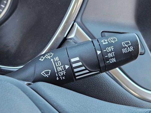 Used 2020 Chevrolet Blazer LT image 17