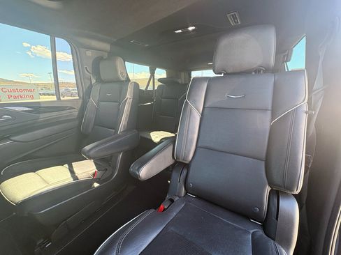 Used 2021 Cadillac Escalade ESV Sport w/ Driver Assist Tech Package image 15