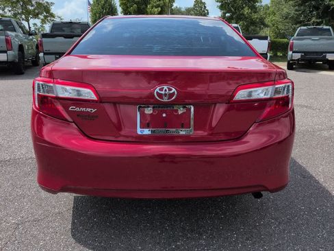 Used 2012 Toyota Camry FWD image 5