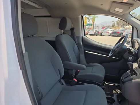 Used 2017 Nissan NV200 SV w/ Technology Package FWD image 11