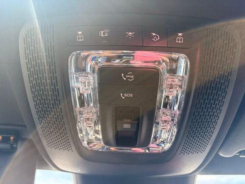 Used 2025 Mercedes-Benz CLA 250 4MATIC image 30
