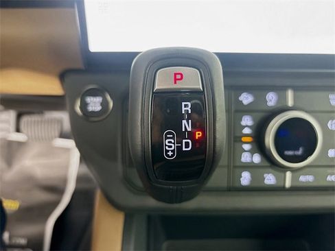 New 2026 Land Rover Defender 110 S image 18