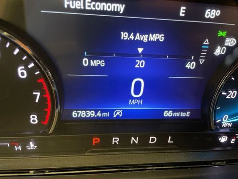 Used 2021 Ford Explorer XLT w/ Equipment Group 202A image 13