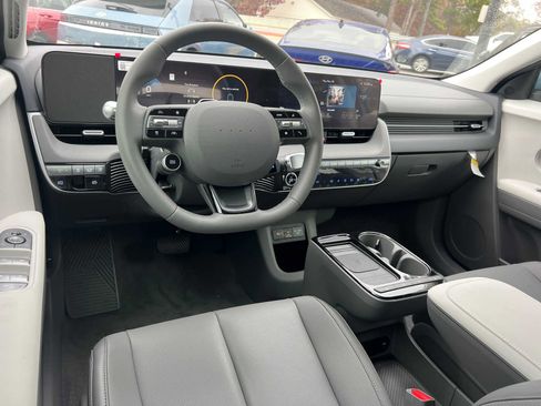 New 2026 Hyundai Ioniq 5 SEL RWD image 13