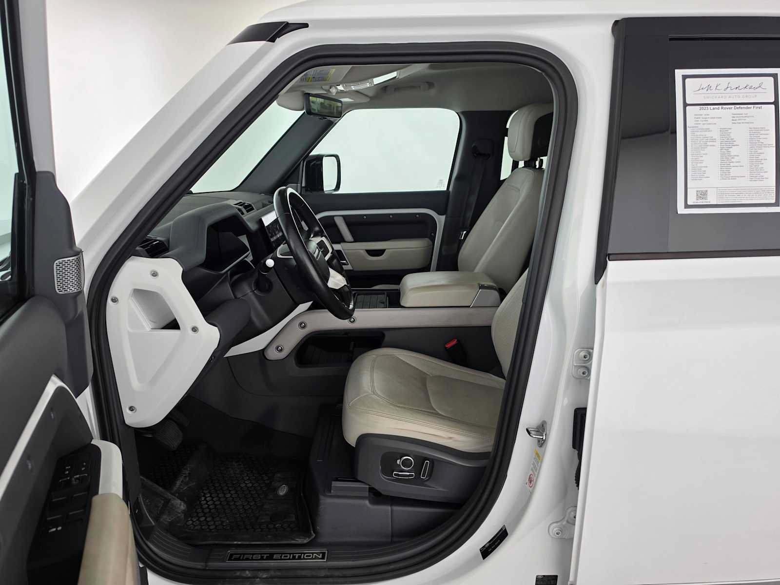 Used 2023 Land Rover Defender 130 First Edition AWD/4WD image 22