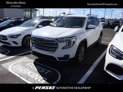 Used 2024 GMC Terrain SLT
