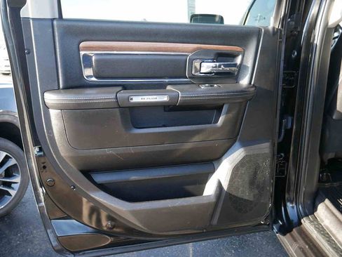 Used 2018 RAM 2500 Laramie w/ Convenience Group image 18